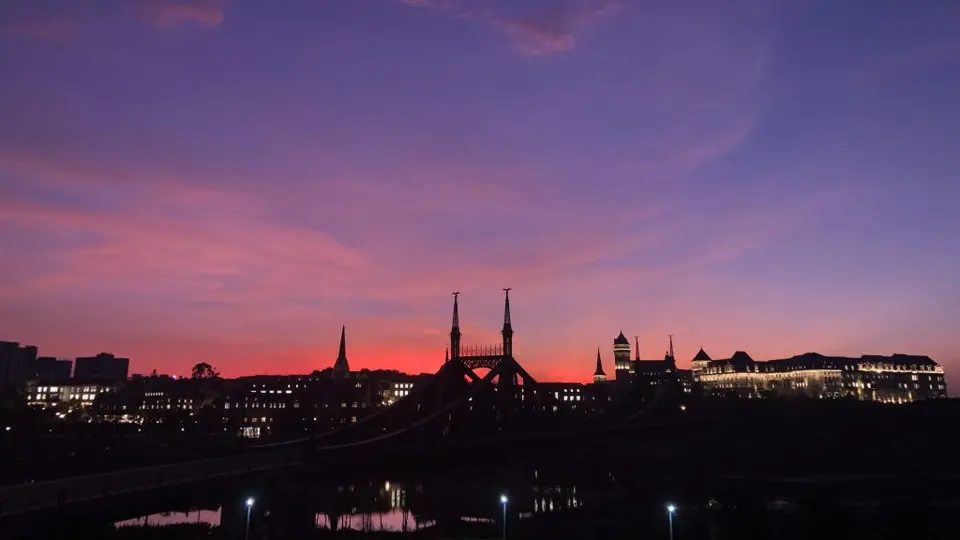 [路上的风景]Purple Sky in Huawei